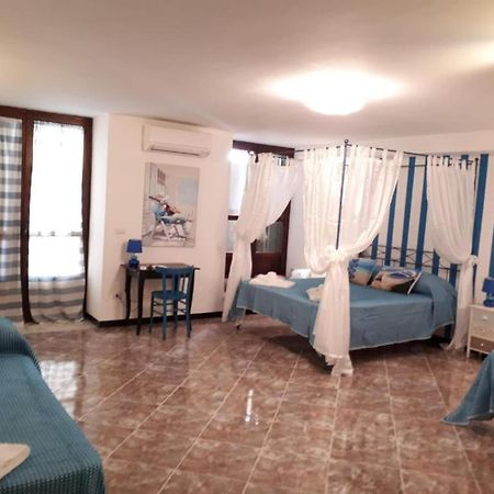 Suite Palazzo Luciani Салерно Екстер'єр фото