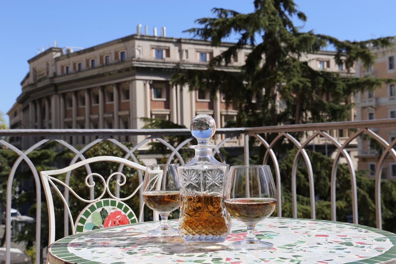 Suite Palazzo Luciani Салерно Екстер'єр фото